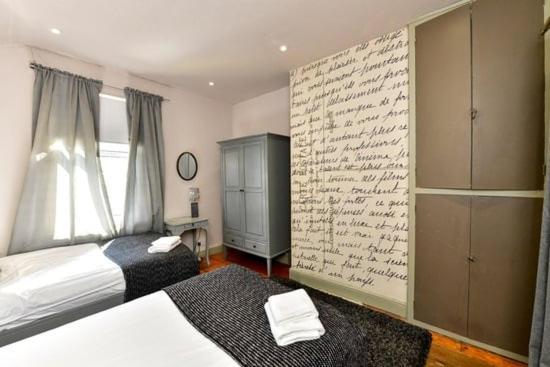 Quirky 4 Bedroom Apartment With Terrace Cardiff Luaran gambar