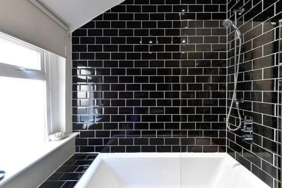 Quirky 4 Bedroom Apartment With Terrace Cardiff Luaran gambar